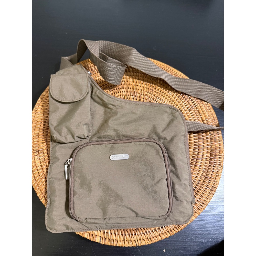Baggallini Taupe Brown Nylon Crossbody Sling Travel Bag Organizer Pocket